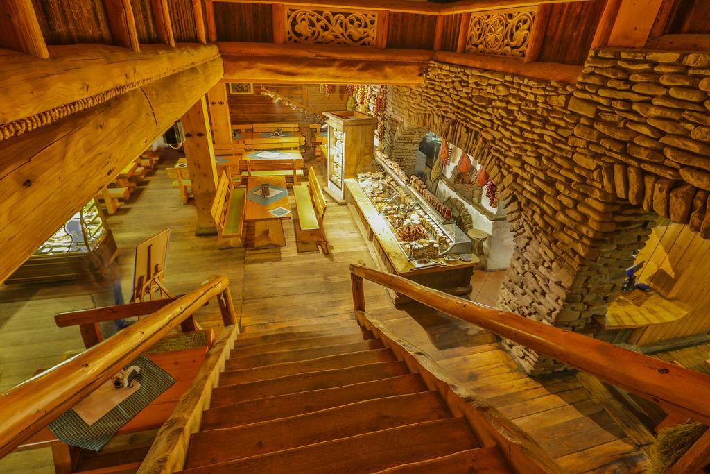 Krakowiacy I Gorale Hotel Krzyszkowice Ngoại thất bức ảnh